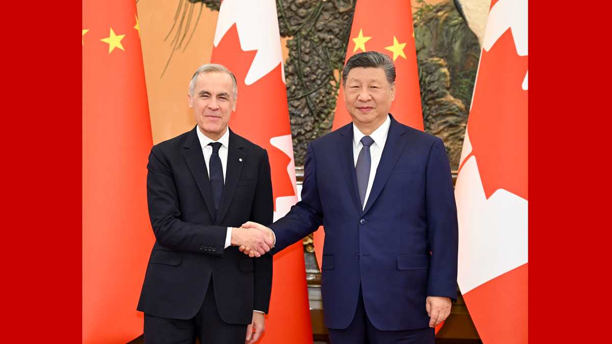 习近平会见加拿大总理卡尼