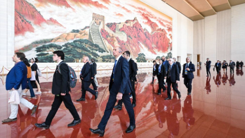 习近平党建思想给世界带来深刻启迪